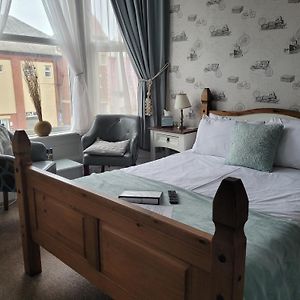 J'S Mayfair Guest House